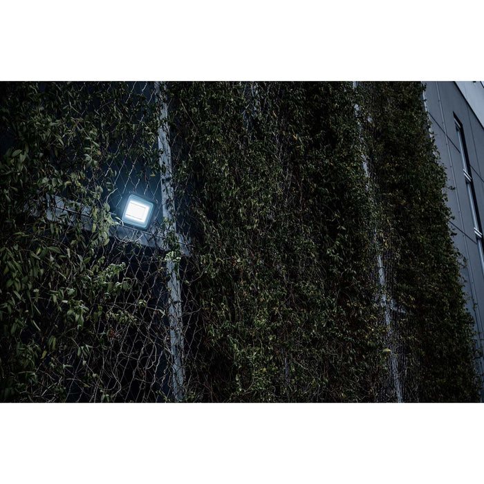 Brennenstuhl LED Spotlight JARO 20060 / LED Floodlight 150W for outdoor use (LED Outdoor Light for wall mounting, with 17500lm, made of high quality aluminium, IP65)